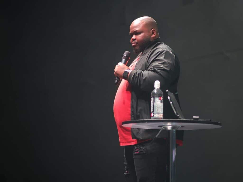 Kenneth McFarland preaches at 2819 Church 