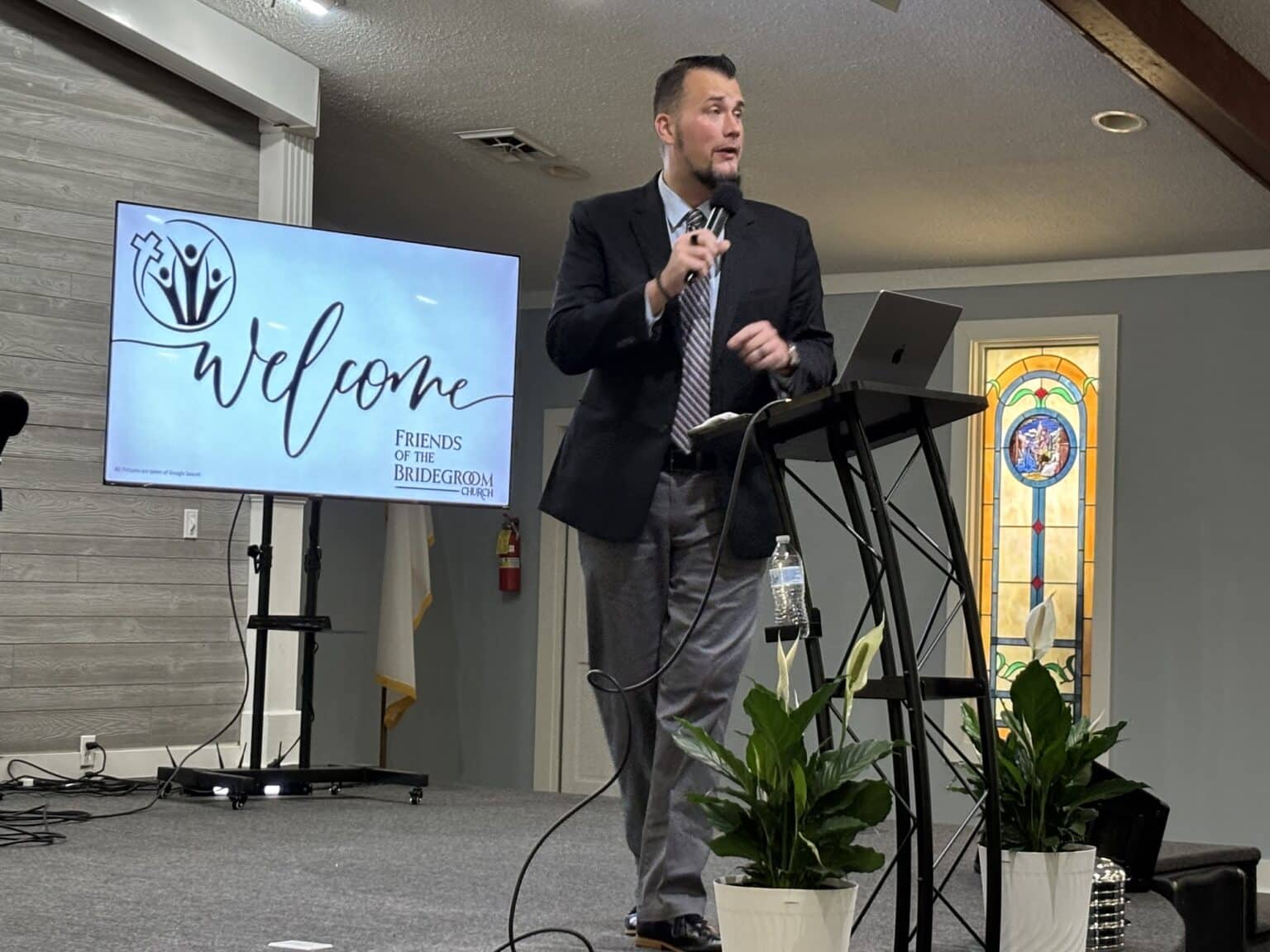 Chhris Reed Pastor Chris Reed admits he was dependent on drug kratom